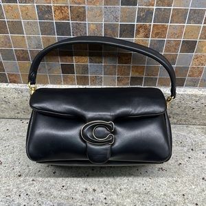 Coach Pillow Tabby 26.